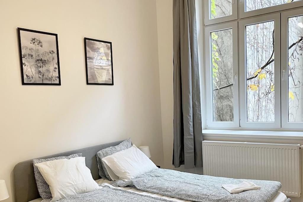 City-Center-Apartment Hip Area, Big & New Wina Bagian luar foto