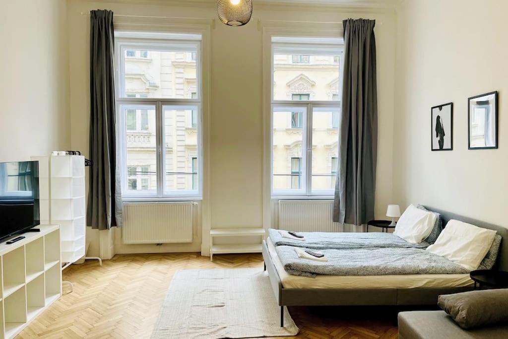City-Center-Apartment Hip Area, Big & New Wina Bagian luar foto