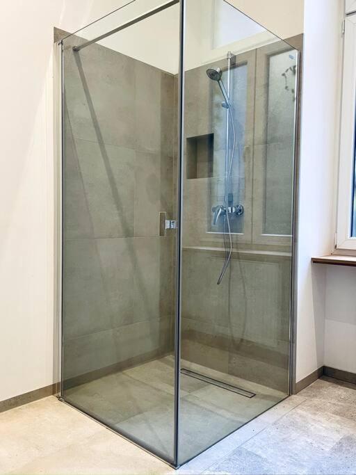 City-Center-Apartment Hip Area, Big & New Wina Bagian luar foto